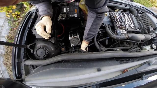 Opel Astra 2005 1 4i ABS Pump смотреть онлайн