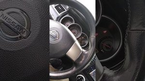 Тиида зависает педаль газа