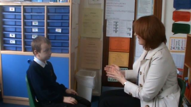 Bonnington Junior School interviews Tanya Najuk - LIFT Joint Service Centre Project Manager смотреть онлайн