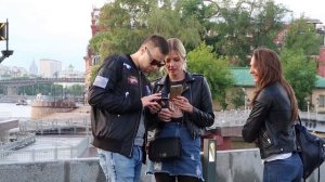 КАК ПОЗНАКОМИТЬСЯ НА УЛИЦЕ. Как знакомиться на улице ПО ХОДУ дел. КАК ЗНАКОМИТЬСЯ С ДЕВУШКАМИ