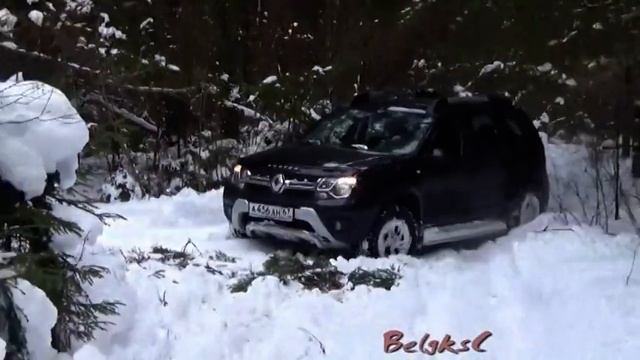 Как Дастер застрял в сугробах в лесу. Смоленск. Телеши. смотреть онлайн