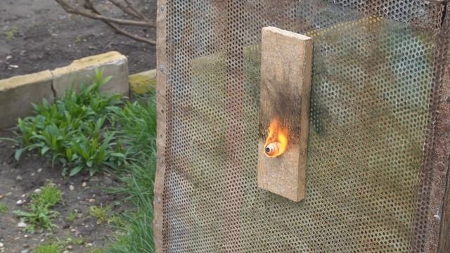 Эксперимент: зажигательные стрелы, воск и масло против огня смотреть онлайн