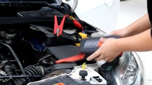 Портативное автомобильное пусковое устройство (джампстартер) с Алиэкспресс.