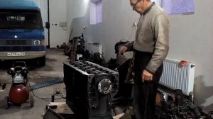 Затяжка болтов коренных подшипников на двигателе TD123FS Volvo F12
