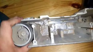 Как разобрать Ленточная шлифмашина Makita 9403