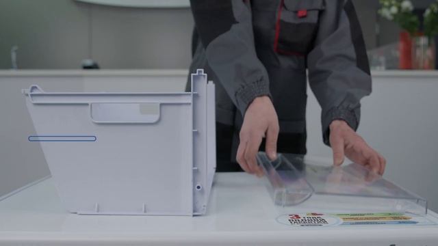 Замена облицовочных панелей на ящиках морозильной камеры смотреть онлайн