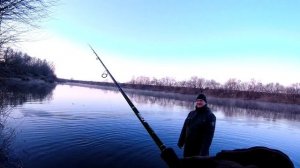 Ловля Крупного окуня на Малька | отводной на Дону в Шилово