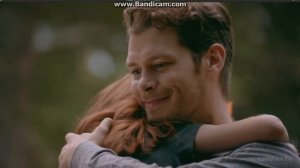 Первородные 4х3 Клаус гуляет с дочкой