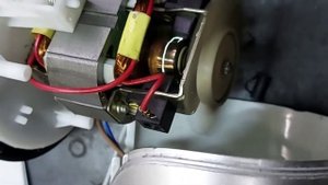 Искрит коллектор. Обрыв ротора. Будни электромонтера