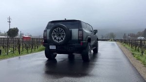 The BEST Electric SUV! 2024 GMC Hummer EV SUV Review