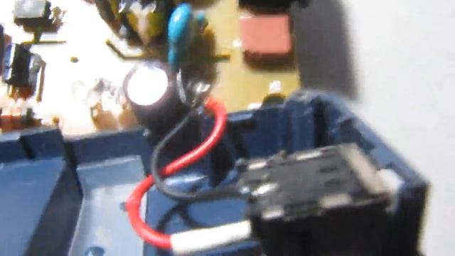 #Доработка схемы #зарядки батарей #фотокамеры Canon SX200 #добавление индикации питания и #USB вход смотреть онлайн