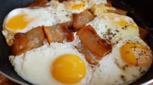 Скробо. Яичница с салом по - цыгански. Gipsy cuisine.