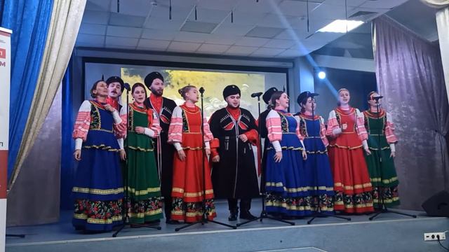 Казачья песня - Узенький проулочек