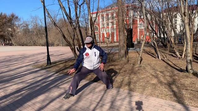 Ицюань / Yiquan (148 день).Ченбао Чжуан / Фуху Чжуан / Удары головой, коленом, плечом / Реакция смотреть онлайн