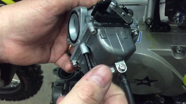 Installing Extended Air Fuel Screw Mikuni VM22 and PZ30 смотреть онлайн