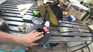 Полуавтомат Hitbox 250 не варит с газом