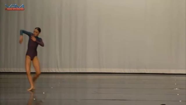 Sophia Lucia-Contemporary Solo смотреть онлайн