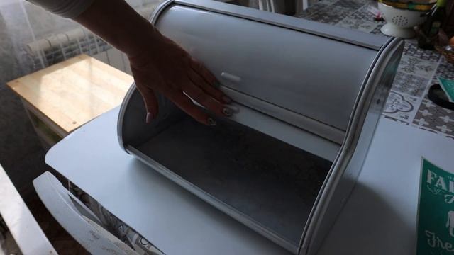 Подруга чуть не выкинула старую хлебницу из СССР, но я её остановила. Теперь она просит её обратно смотреть онлайн