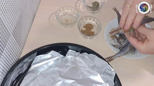 Рыба путассу в фольге смотреть онлайн