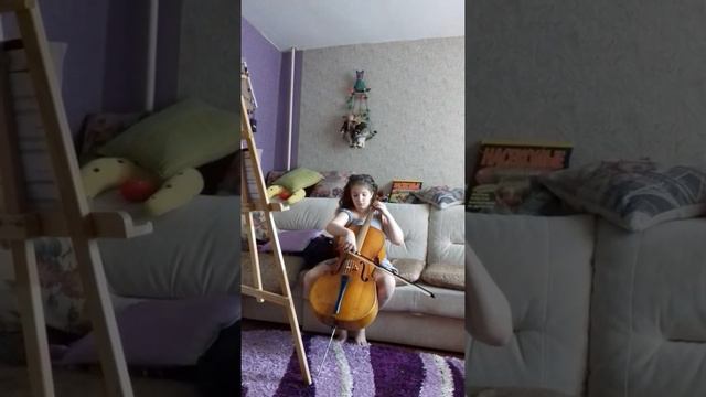 Я и первые уроки на Виолончели☺ смотреть онлайн