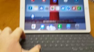 iPad Pro Keyboard: Apple Smart Keyboard v. Logitech Create