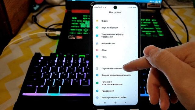 СКОРЕЙ АКТИВИРУЙ У СЕБЯ КЛОНА ! Полезная Настройка Телефона Android !? смотреть онлайн
