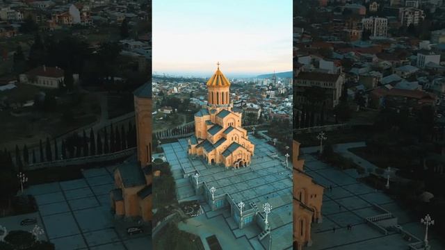 Georgia Tbilisi Holy Trinity Cathedral Грузия Тбилиси Собор Святой Троицы #dji #mini3pro #avata