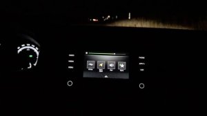 Как светят фары Skoda Karoq комплектация Active