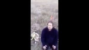 Воткнул себе нож в голову *ЧТОБЫ ОНА ДЫШАЛА*