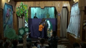 Кукольный спектакль по пьесе Н.Гернет "Гусенок". Режиссер Зайцева В.С.