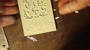 заполнить массой силиконовый молд (проба)