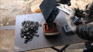 Свинец в силиконе.