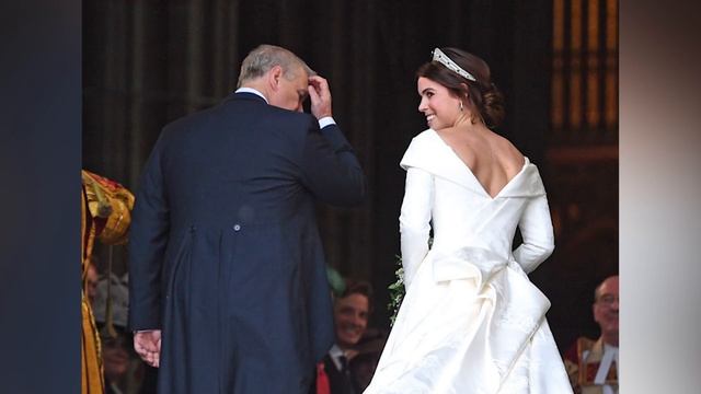 Что за огромный шрам на спине? Внучка Елизаветы ІІ на свадьбе вызвала восхищение смелым поступком смотреть онлайн