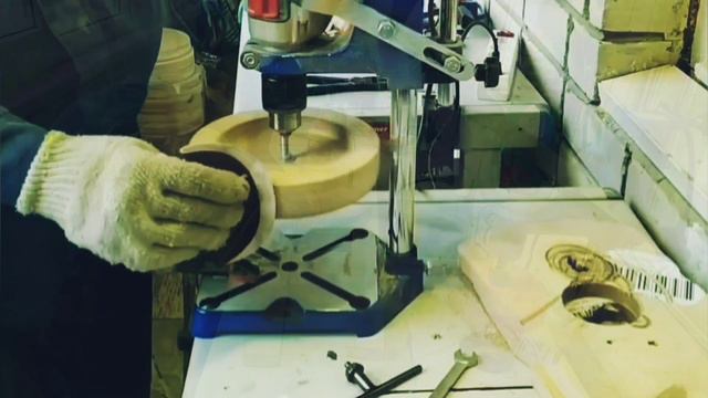 как сделать люстру при помощи обычной Дрели. смотреть онлайн