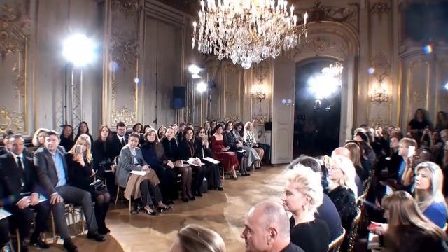 Красивые вечерние платья - дизайнеры одежды