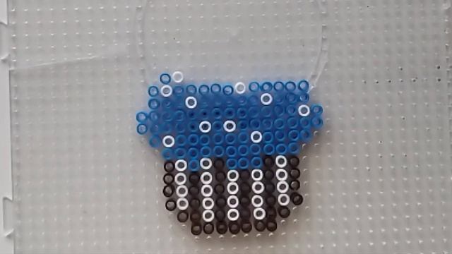 Кекс из термомозаики. Открытка с термомозаикой. Как сделать классную открытку своими руками. смотреть онлайн