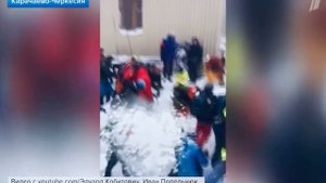 Сход лавины Домбай 2021, управляемая неуправляемая лавина