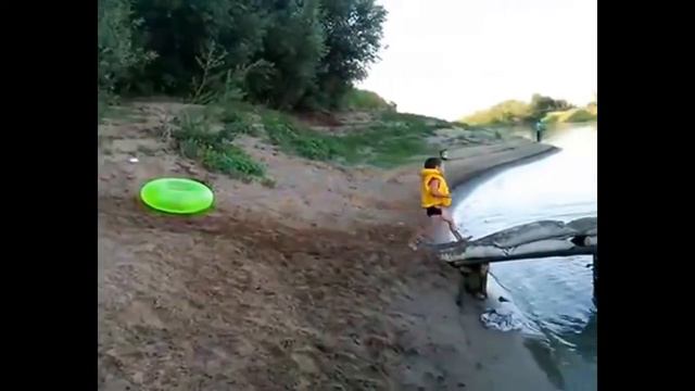Прыжки в воду ! ))) 8 .07 .15 . смотреть онлайн