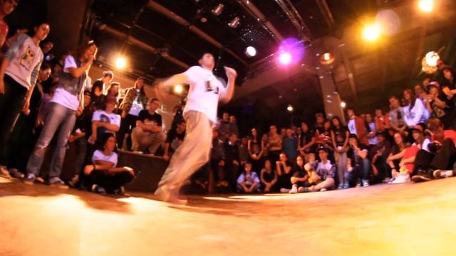 ShutUpAndDance! JudgeDemo Hause смотреть онлайн