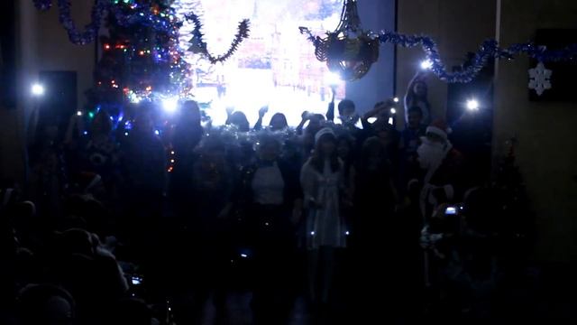 Новый год 2016 / 7-8 классы (Сценка 10А) смотреть онлайн