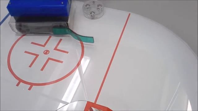 Робо-хоккей - групповая игра мобильных роботов в хоккей. смотреть онлайн