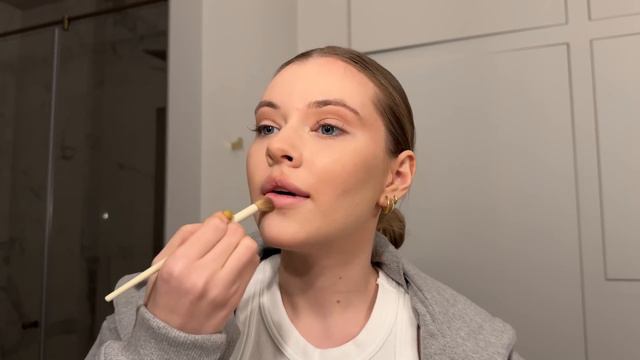 БЮДЖЕТНАЯ КОСМЕТИЧКА за 5.000₽ | все что нужно для нюдового макияжа