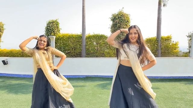 WEDDING CHOREOGRAPHY | LEHENGA | KITHE REH GAYA | MAKHNA | BY MANSI AND NIDHI смотреть онлайн