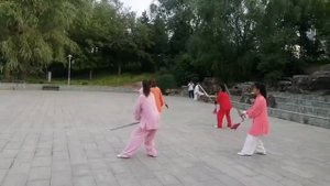 Тайцзицюань с мечом от китайских Мастеров