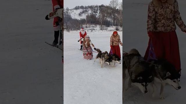 Как мы празднуем Коляду? Да весело?