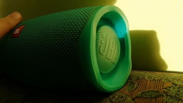 Jbl charge 4 tl ? bass test ? EXTREME FLEX ? VOLUME: 90% ? LFM ?? Fearless pt.2 ? Im Back :)