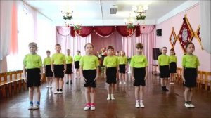 Игротанец Бегаем по кругу 
(муз. и ст. К. Бусыгин) 
г. Боровичи