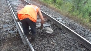 Путейцы.Монтёр пути.Пособие по смене шпалы // Manual for changing sleepers