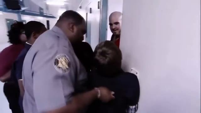 Бегущий хоккеист / rogerShow 38 смотреть онлайн