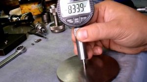 меряю бочонок распылителя форсунки BOSCH Common Rail